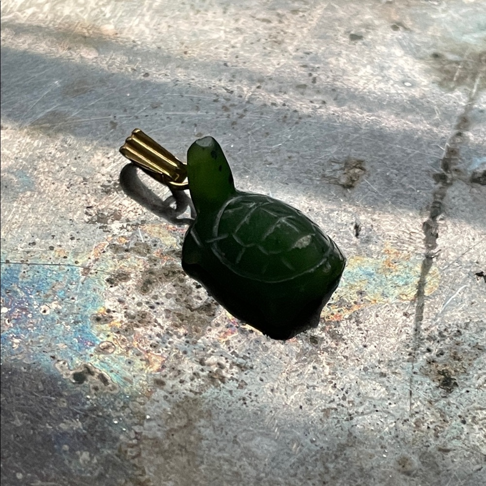 Handcarved Green Turtle Reptile Pendant
